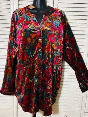 Natural Life Floral Velvet look Button-Front Women’s oversized Top - multi color
